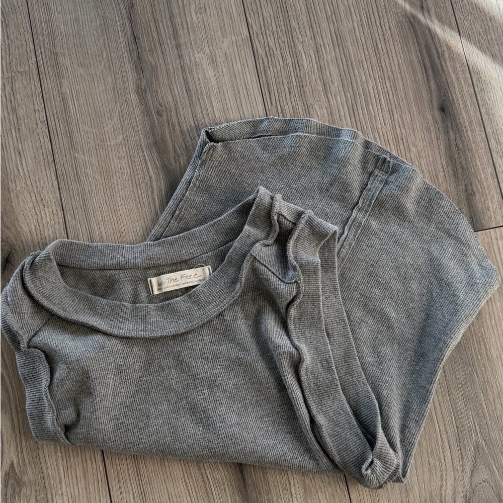 Gray Ribbed Exposed Seam Knit Top